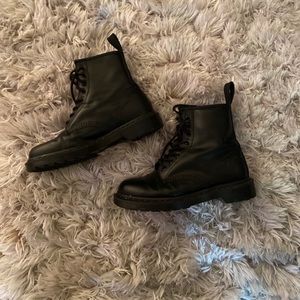 Dr. Martens 1460 smooth black